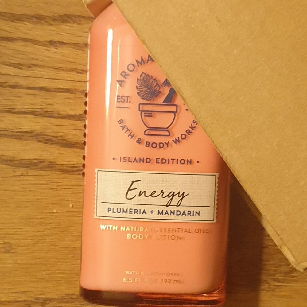 NEW Bath & Body Works Aromatherapy Energy Plumeria & Mandarin Body Lotion 6.5 FL